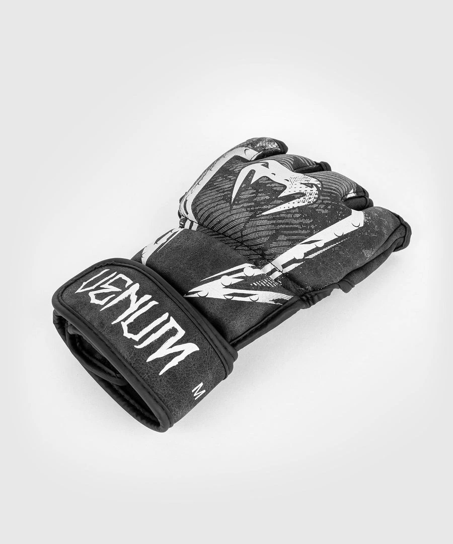 GLOVES MMA Rukavice Venum Gladiator 4.0 - černá 5 GLOVES MMA Rukavice Venum Gladiator 4.0 - černá