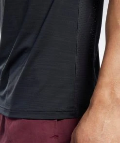 Reebok Workout ActivChill Training Tee - Black, FS8444 Training T-Shirts 18 Reebok Workout ActivChill Training Tee - Black, FS8444 Training T-Shirts