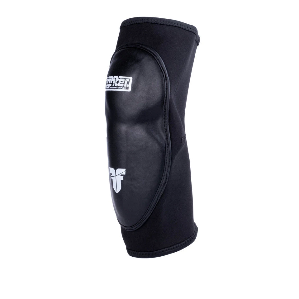 Fighter Knee/elbow Guard MMA Ground & Pound - Black PROTECTION 4 Fighter Knee/elbow Guard MMA Ground & Pound - Black PROTECTION