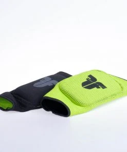 Fighter Reversible Elbow Guard - Black/green PROTECTION 11 Fighter Reversible Elbow Guard - Black/green PROTECTION
