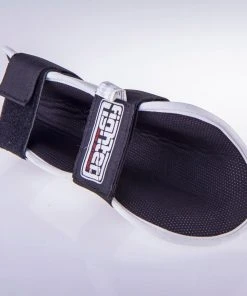 Shin Guard Fighter Ergo - White, FSG-001W 13 Shin Guard Fighter Ergo - White, FSG-001W