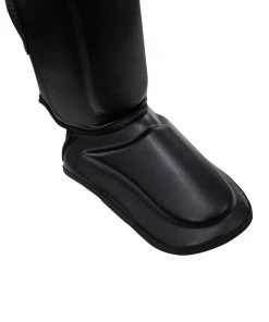 King Pro Boxing Shin Guards - Black/white PROTECTION