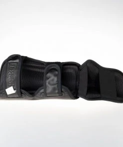 Fighter Shinguards Thai Ergo - Black, FSG-004BB 11 Fighter Shinguards Thai Ergo - Black, FSG-004BB
