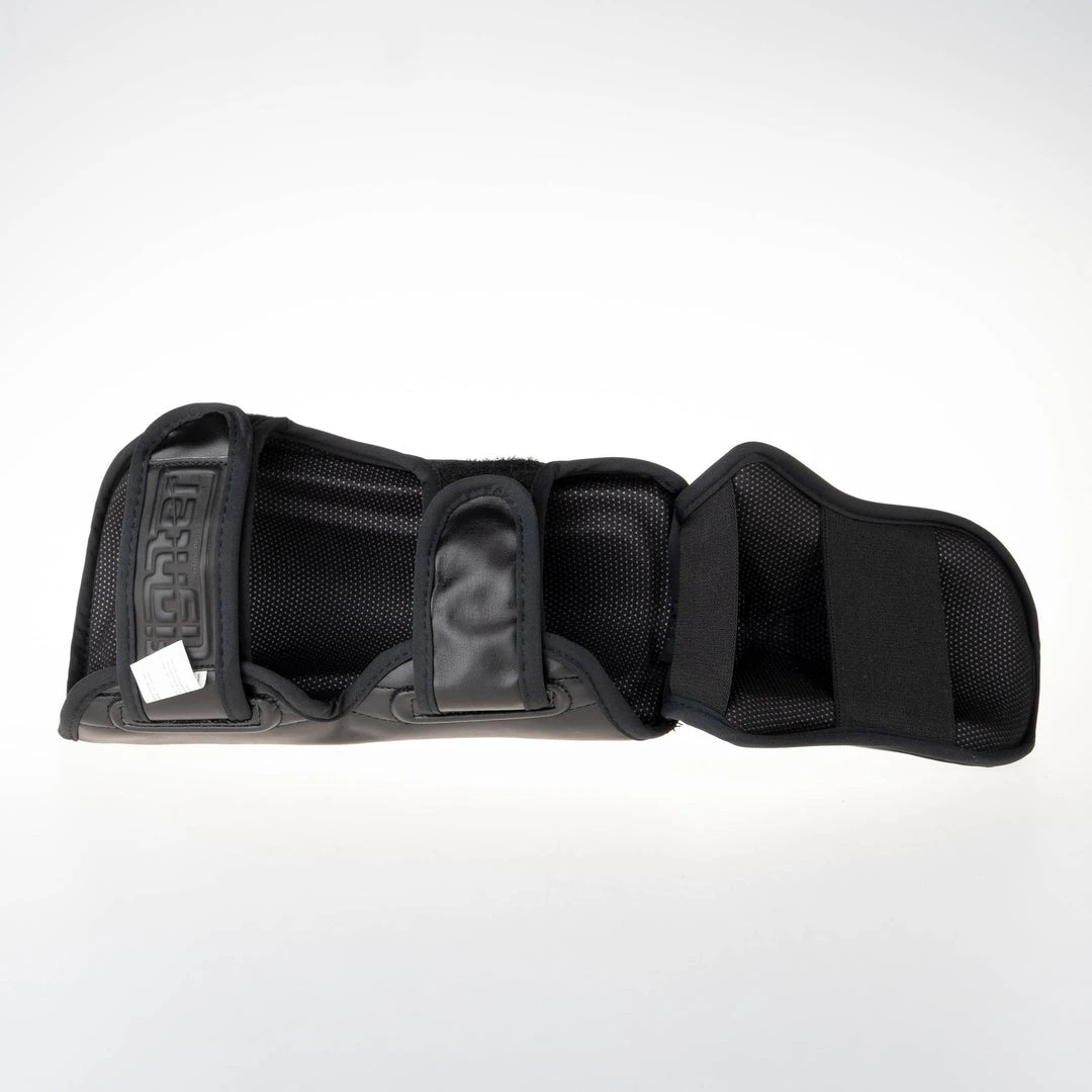 Fighter Shinguards Thai Ergo - Black, FSG-004BB 5 Fighter Shinguards Thai Ergo - Black, FSG-004BB